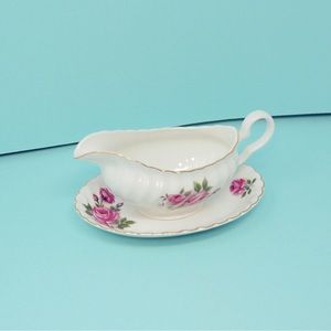 Vintage Johnson’s Brothers ROSE Fine China Gravy Boat Made In England Iron Stone